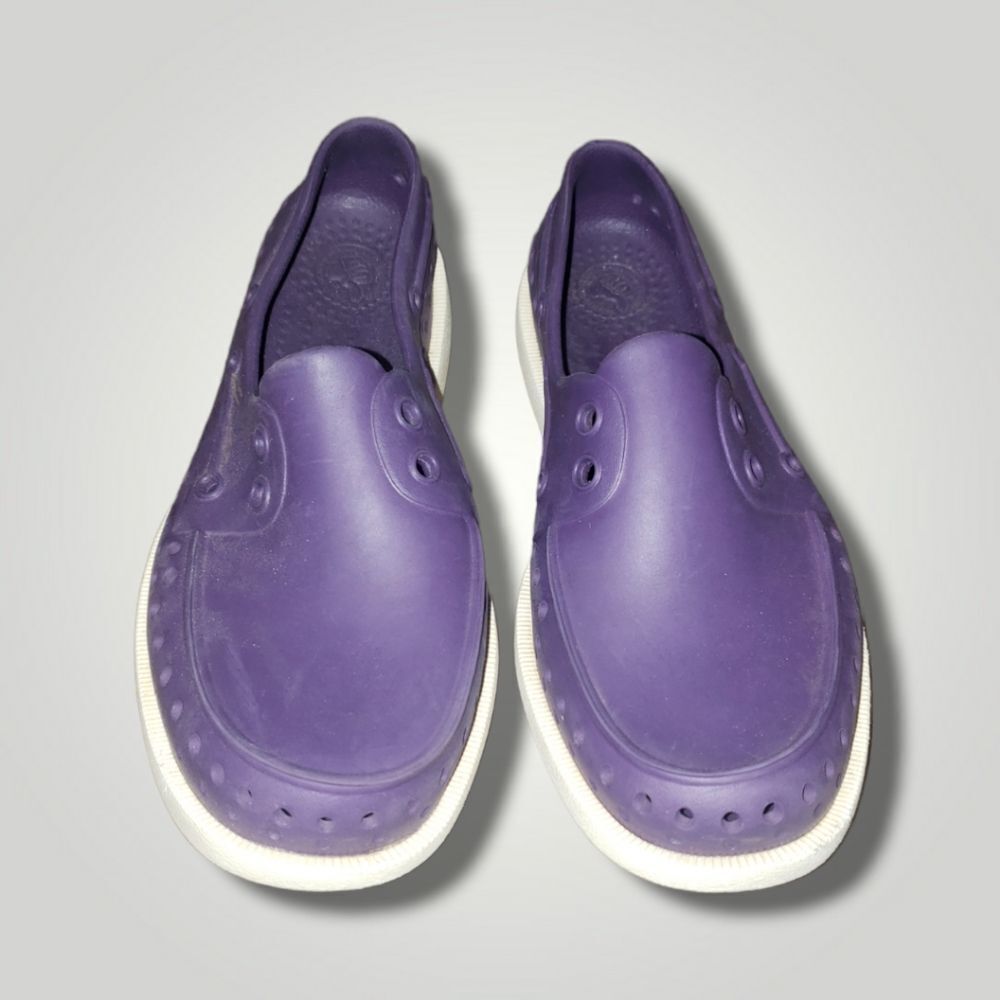 Original Native Howard Boat shoes size 6